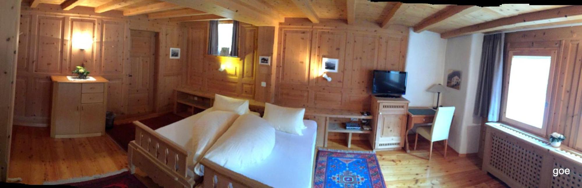 Hotel Chasa Sofia Scuol Quarto foto
